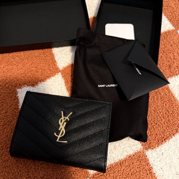 Saint Laurent Cassandre Matelasse Grain De Poudre Wallet - Picture 9 of 12
